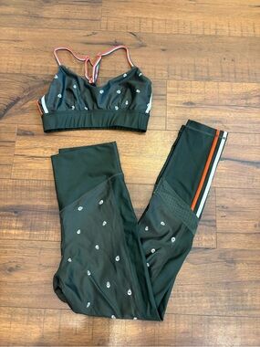 The Upside Workout Yoga Set Womens XS/ 4 Sports Bra Leggings Green Orange EUC